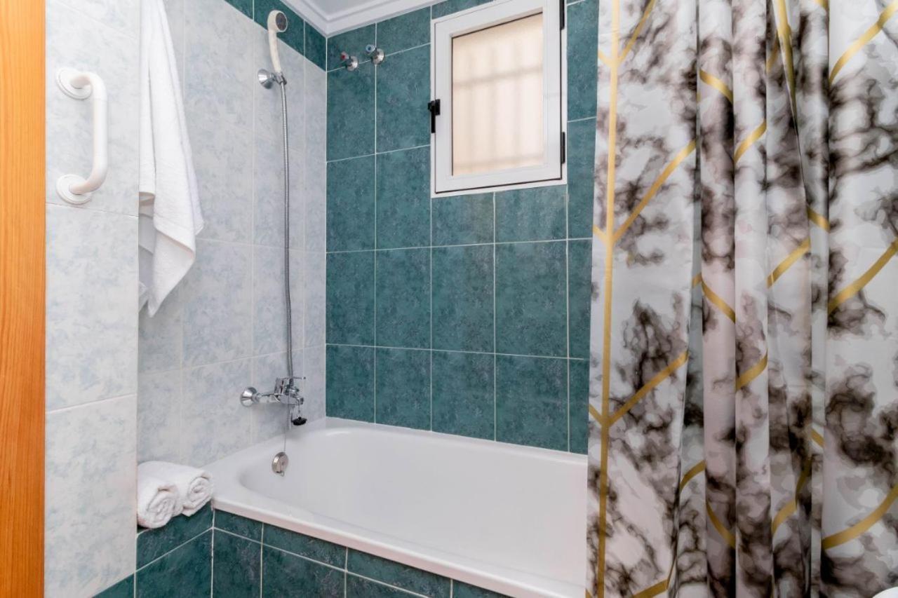 Apartamentos Villa Madrid トレビエハ エクステリア 写真