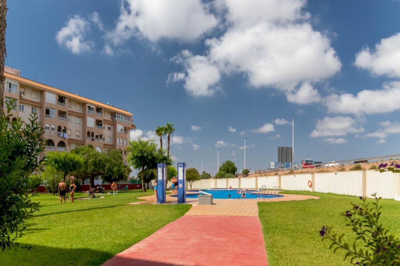 Apartamentos Villa Madrid トレビエハ エクステリア 写真